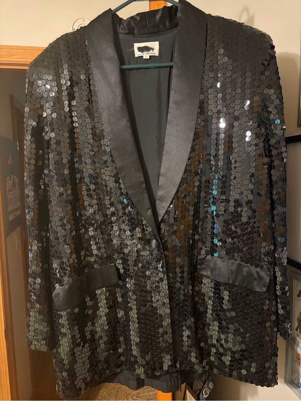 The ‘Black Tie’ label by He-Ro Industries vintage 1980’s black sequin blazer SzL